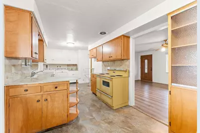 965 N 400 E, Lehi, UT 84043 - Photo 11