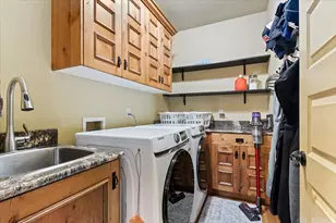 3225 W Chateau View Circle, South Jordan, UT 84095 - Photo 19