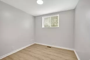 2022 E 4500 S, Holladay, UT 84117 - Photo 7