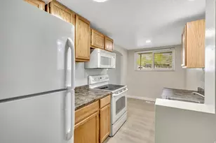 2022 E 4500 S, Holladay, UT 84117 - Photo 21