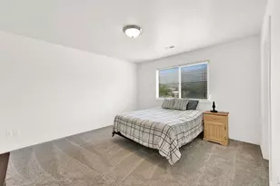 7449 S Sandalwood Dr E, South Weber, UT 84405 - Photo 17