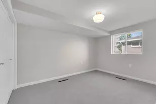 1155 E Lakeview Dr, Bountiful, UT 84010 - Photo 33