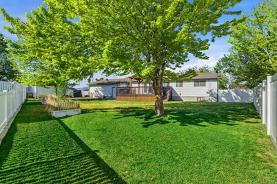 1438 N Trinnaman Ln W, Lehi, UT 84043 - Photo 35