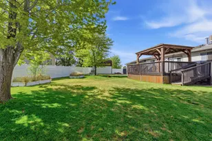 1438 N Trinnaman Ln W, Lehi, UT 84043 - Photo 33