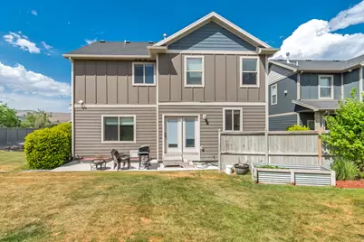 8069 N Quarter Mile Dr, Eagle Mountain, UT 84005 - Photo 3