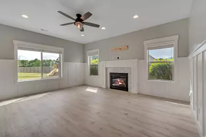 8069 N Quarter Mile Dr, Eagle Mountain, UT 84005 - Photo 7