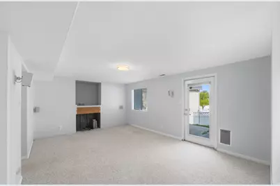 7910 S Pear Tree Cir E, Sandy, UT 84094 - Photo 19