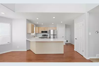 7910 S Pear Tree Cir E, Sandy, UT 84094 - Photo 5