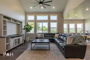 781 W 85 S, Hyrum, UT 84319 - Photo 5