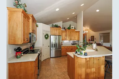 11297 S Via Bonito Dr, South Jordan, UT 84095 - Photo 11