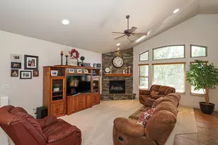 11297 S Via Bonito Dr, South Jordan, UT 84095 - Photo 5