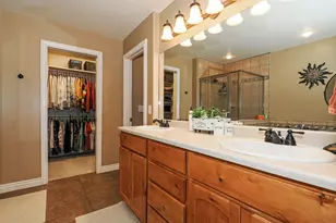 11297 S Via Bonito Dr, South Jordan, UT 84095 - Photo 27
