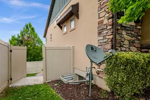 821 E Olivia Ct S, Salt Lake City, UT 84107 - Photo 3