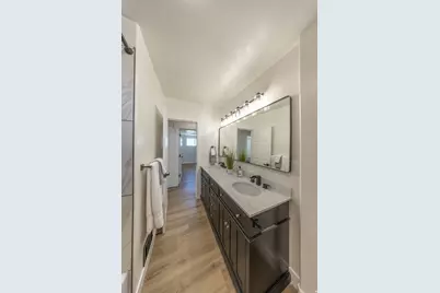 2183 S Penman Ln W, Bountiful, UT 84010 - Photo 9