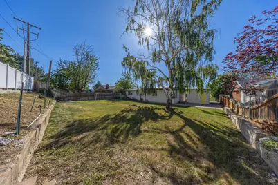 2183 S Penman Ln W, Bountiful, UT 84010 - Photo 15