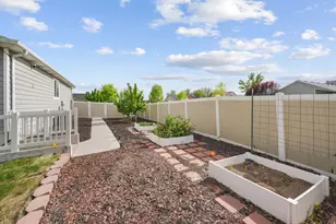 4584 W Carriage Ln, Cedar Hills, UT 84062 - Photo 33