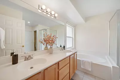 4584 W Carriage Ln, Cedar Hills, UT 84062 - Photo 15