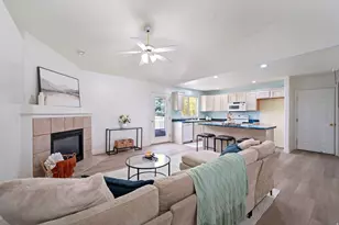 4584 W Carriage Ln, Cedar Hills, UT 84062 - Photo 7
