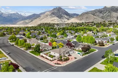 4584 W Carriage Ln, Cedar Hills, UT 84062 - Photo 37