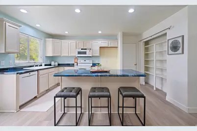 4584 W Carriage Ln, Cedar Hills, UT 84062 - Photo 9