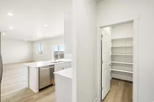 3426 N Hannah St, Eagle Mountain, UT 84005 - Photo 17
