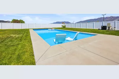 1380 W 50 N, Layton, UT 84041 - Photo 39