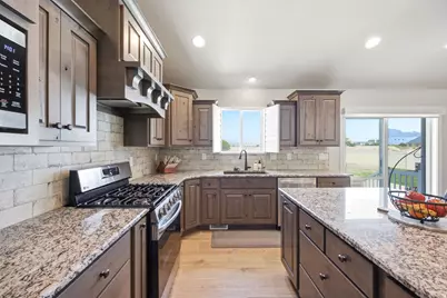 1380 W 50 N, Layton, UT 84041 - Photo 17