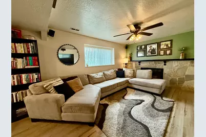 4616 S 3900 W, Roy, UT 84067 - Photo 13