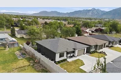653 E Vandalay Ln, Draper, UT 84020 - Photo 49