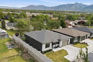 653 E Vandalay Ln, Draper, UT 84020 - Photo 49