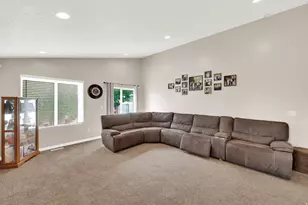 5949 W Fragrant Ln, Herriman, UT 84096 - Photo 13