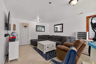 307 N Peach St, Santaquin, UT 84655 - Photo 31