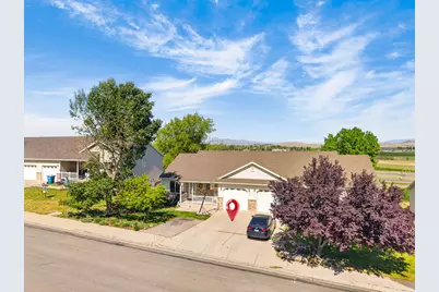 307 N Peach St, Santaquin, UT 84655 - Photo 5
