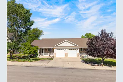 307 N Peach St, Santaquin, UT 84655 - Photo 3