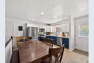 307 N Peach St, Santaquin, UT 84655 - Photo 15