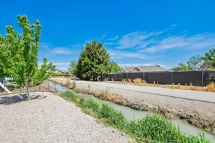 10027 S Birnam Woods Way, South Jordan, UT 84009 - Photo 25