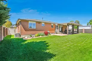 10027 S Birnam Woods Way, South Jordan, UT 84009 - Photo 19