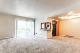 5839 S Waterbury Dr E, Holladay, UT 84121 - Photo 3