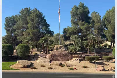 1016 S Pinnacle Dr #1016, Saint George, UT 84790 - Photo 1