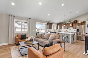 8273 S Skyline Arch Dr W, West Jordan, UT 84081 - Photo 5