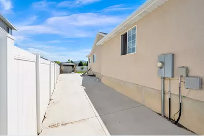 4645 W Emma Mine Dr, Herriman, UT 84096 - Photo 25