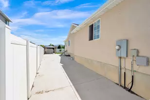 4645 W Emma Mine Dr, Herriman, UT 84096 - Photo 25
