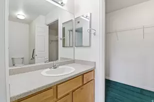 2083 N Morning Star Dr, Saratoga Springs, UT 84045 - Photo 17