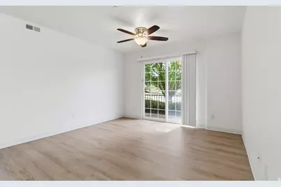 2083 N Morning Star Dr, Saratoga Springs, UT 84045 - Photo 13