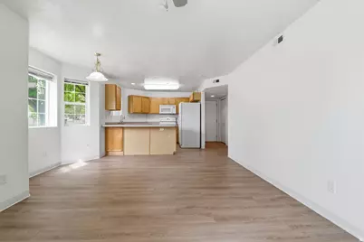 2083 N Morning Star Dr, Saratoga Springs, UT 84045 - Photo 7