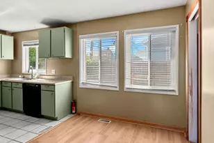 157 W 4400 S, Washington Terrace, UT 84405 - Photo 11