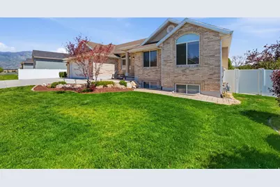 1429 Flint Meadow Dr, Kaysville, UT 84037 - Photo 3