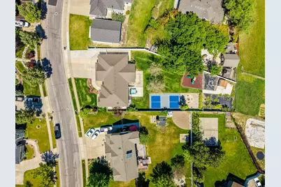 1429 Flint Meadow Dr, Kaysville, UT 84037 - Photo 5