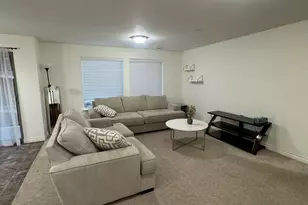 909 S Main St, Layton, UT 84041 - Photo 5