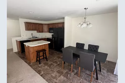 909 S Main St #F, Layton, UT 84041 - Photo 3
